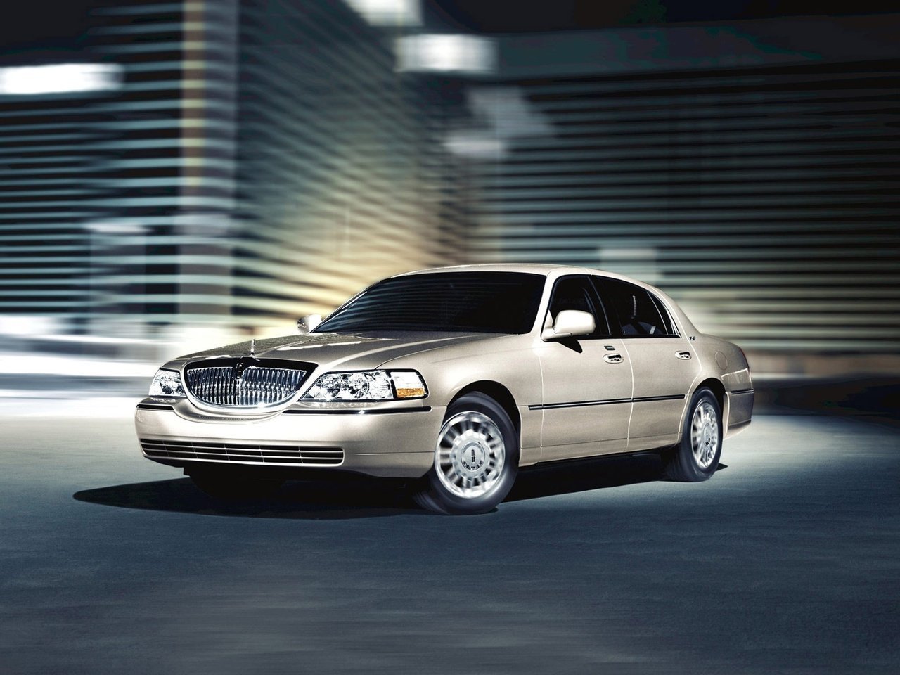 Подбор шин на Lincoln Town Car