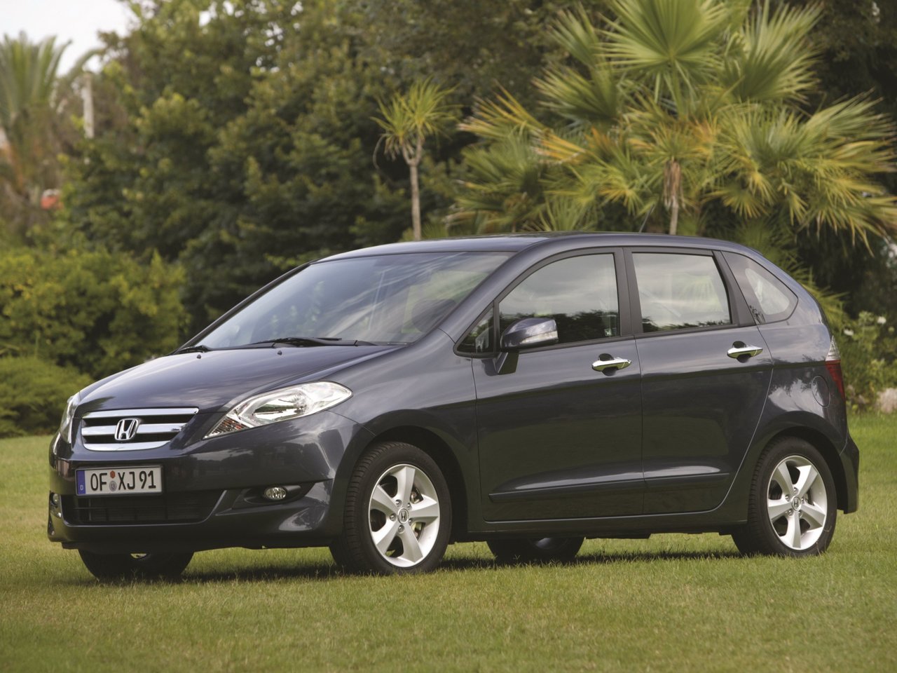 Подбор шин и дисков для автомобиля Honda FR-V