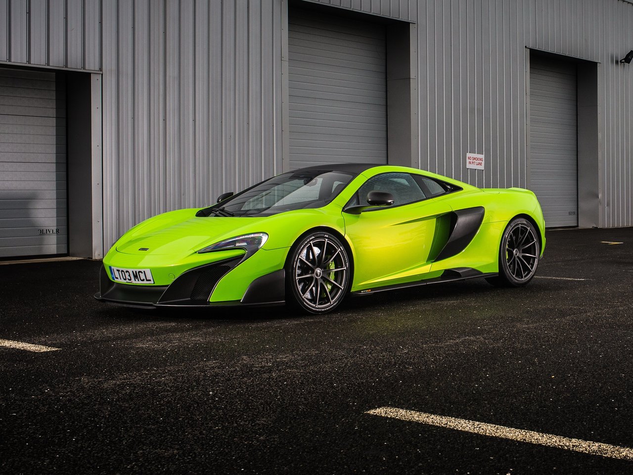 Подбор шин и дисков для автомобиля McLaren 675LT