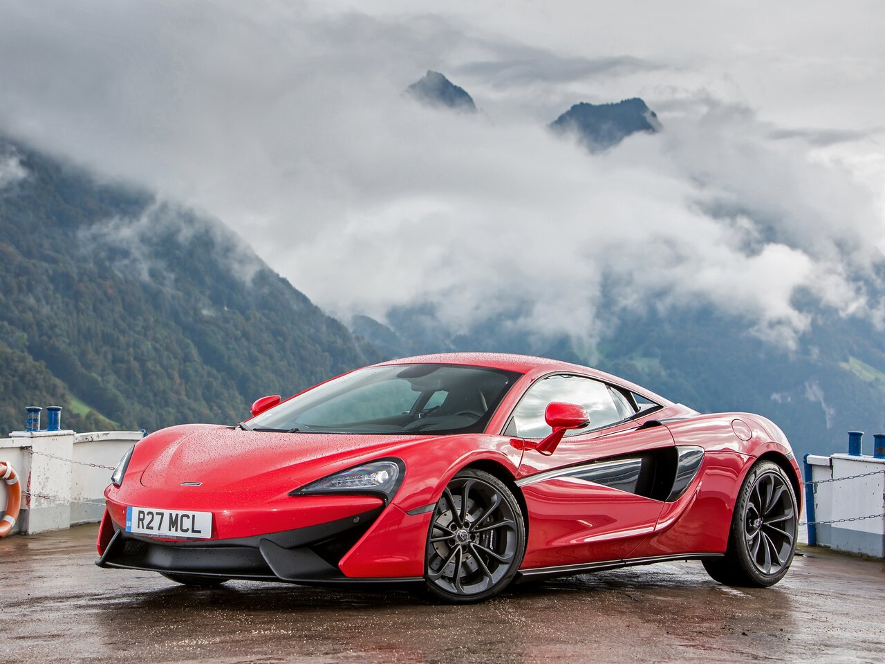 Подбор шин и дисков для автомобиля McLaren 540C