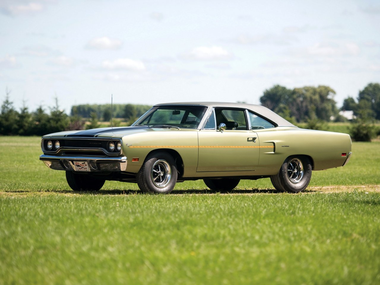 Подбор шин и дисков для автомобиля Plymouth Road Runner