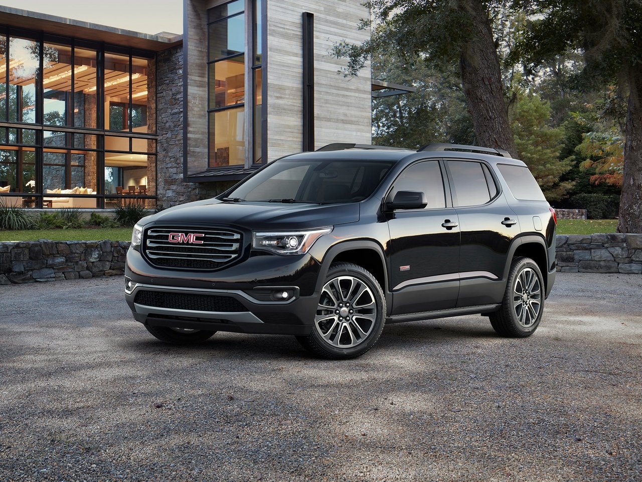 Подбор шин и дисков для автомобиля GMC Acadia II