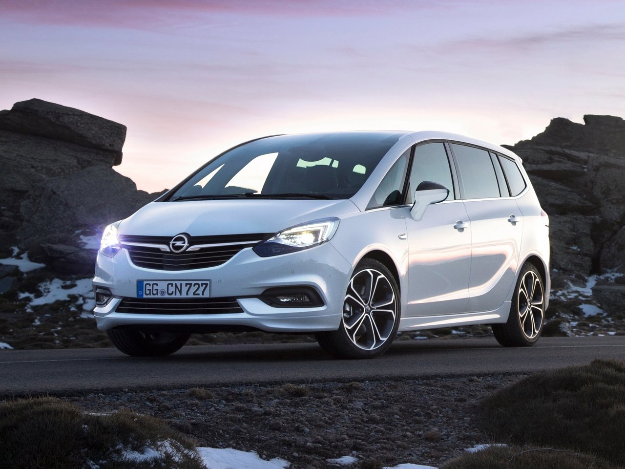 Подбор шин на Opel Zafira Tourer