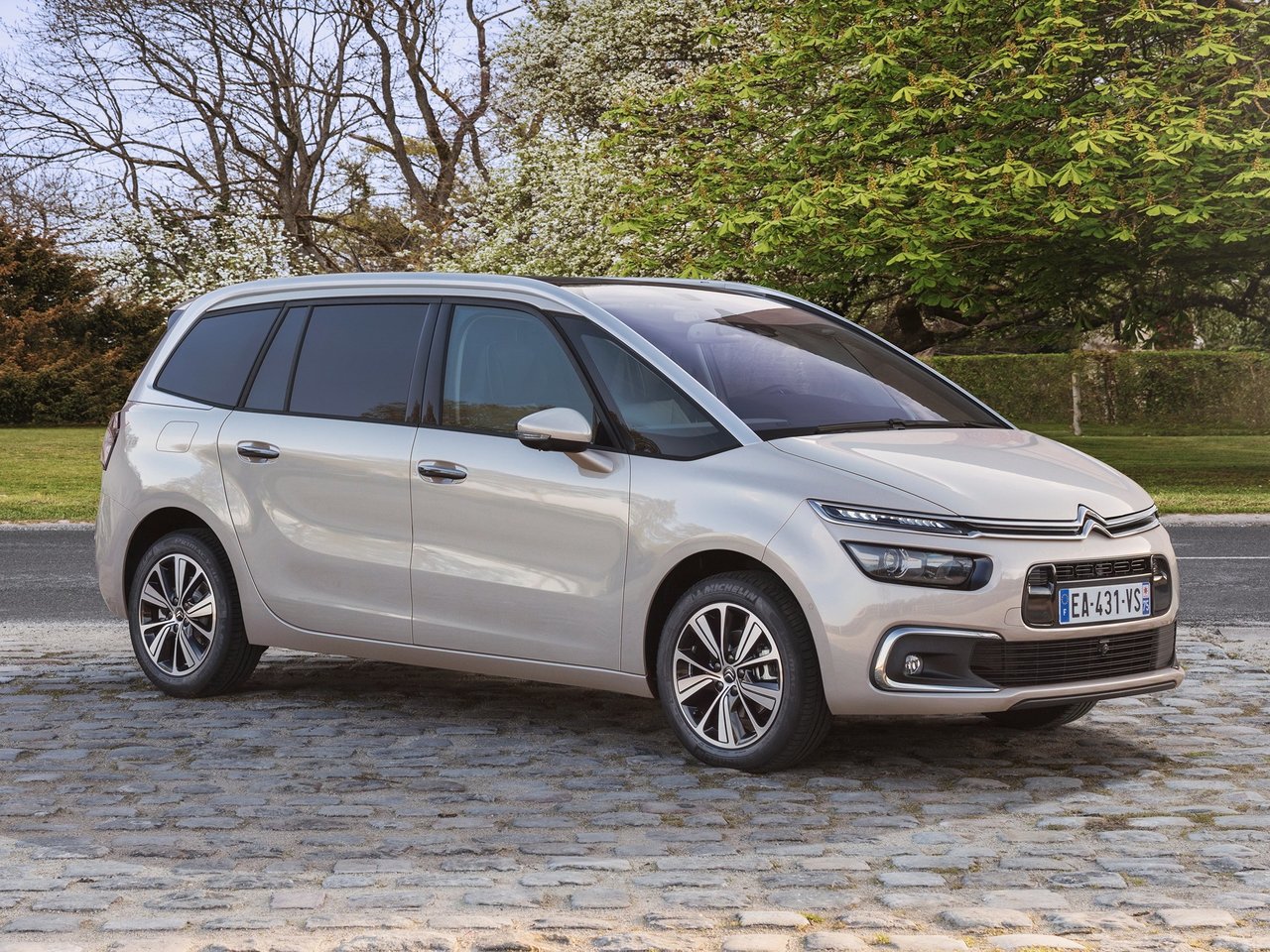 Подбор шин на Citroen C4 Picasso II