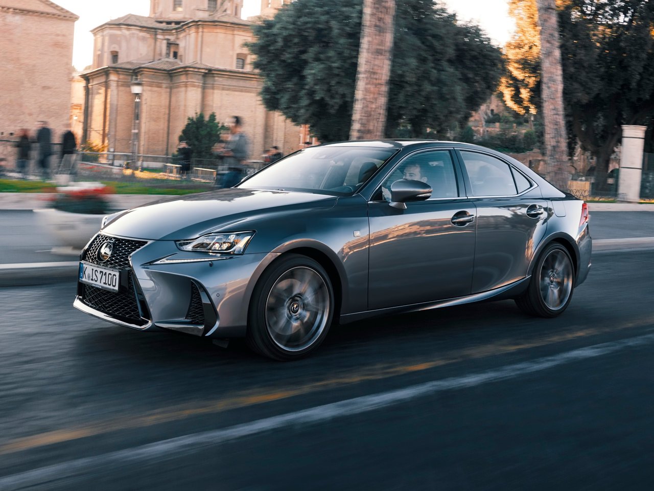 Подбор шин на Lexus IS III (XE30)