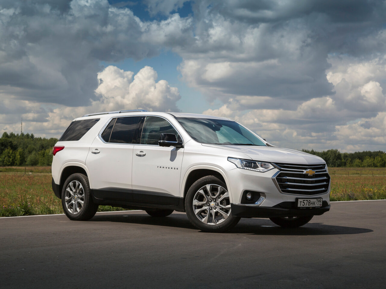 Подбор шин на Chevrolet Traverse II