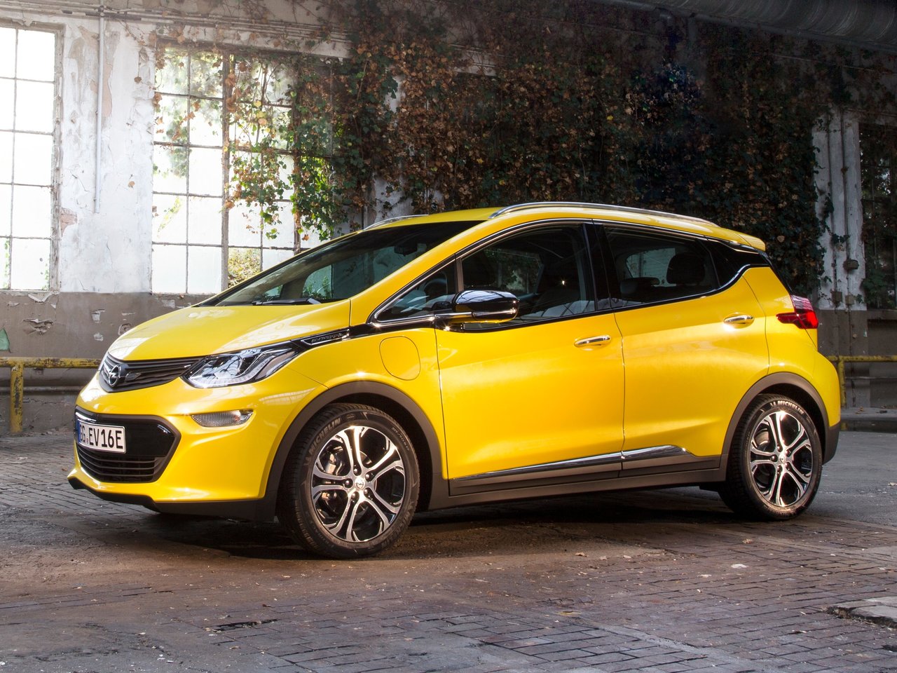 Подбор шин на Opel Ampera-e