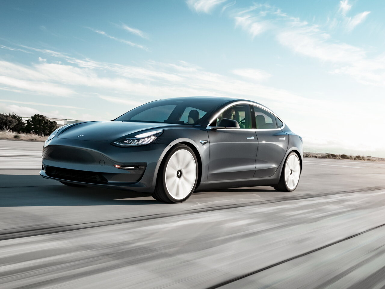 Подбор шин и дисков для автомобиля Tesla Model 3