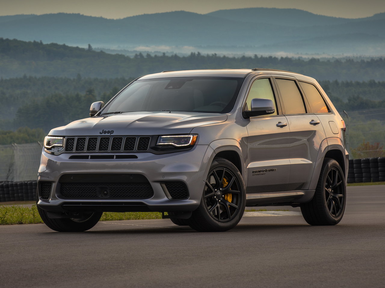 Подбор шин на Jeep Grand Cherokee IV (WK2)