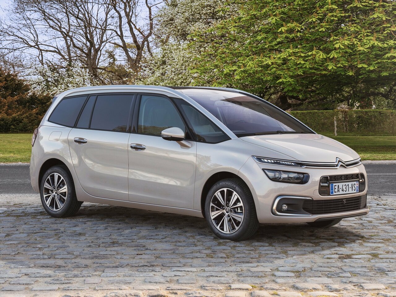 Подбор шин на Citroen C4 SpaceTourer
