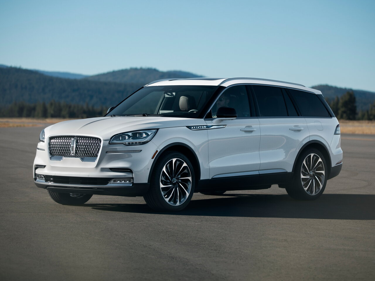 Подбор шин и дисков для автомобиля Lincoln Aviator II