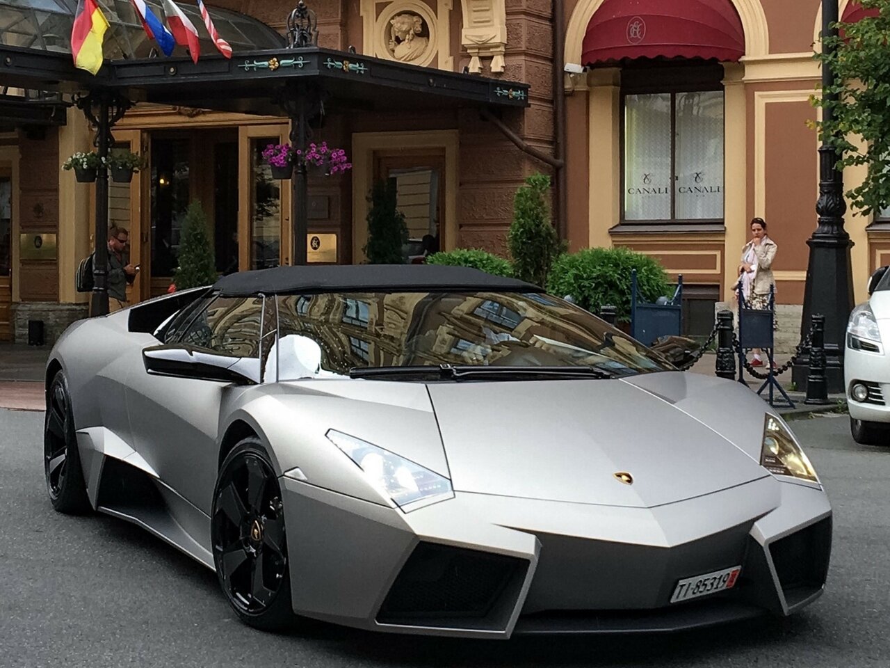 Подбор шин и дисков для автомобиля Lamborghini Reventon