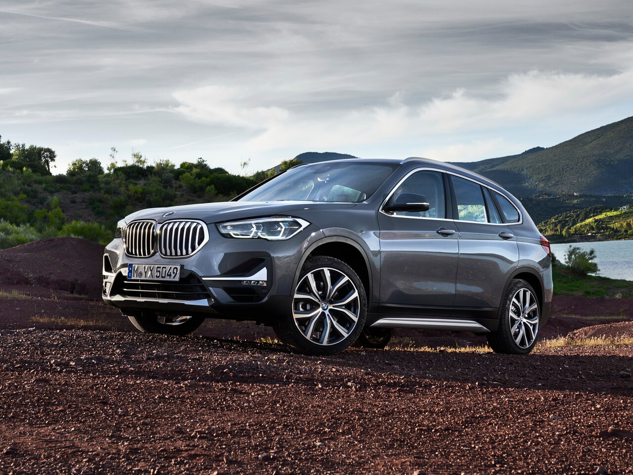 Подбор шин на BMW X1 II (F48, F49)