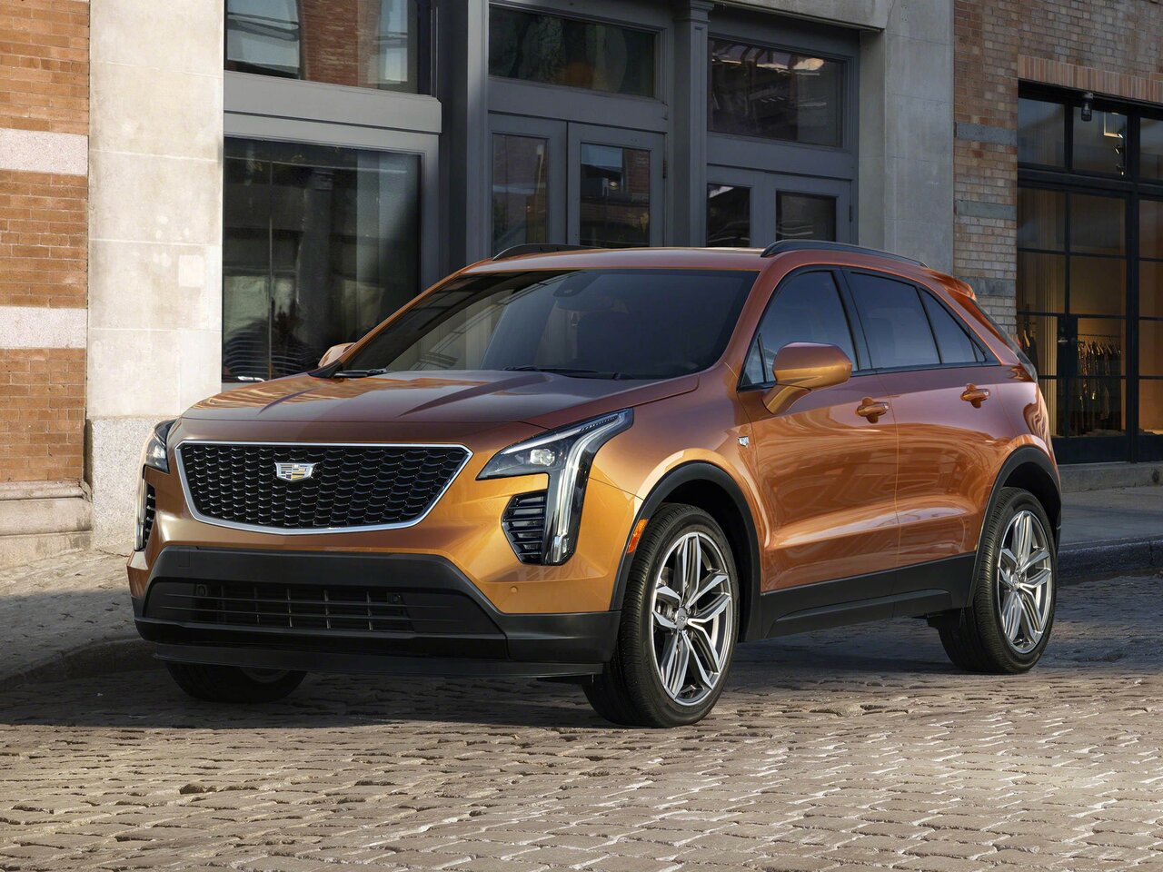 Подбор шин на Cadillac XT4