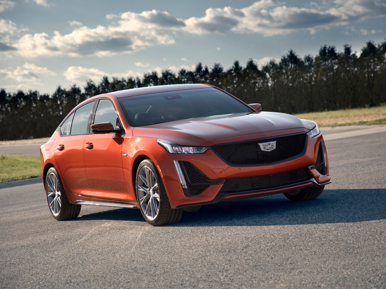 Подбор шин на Cadillac CT5-V