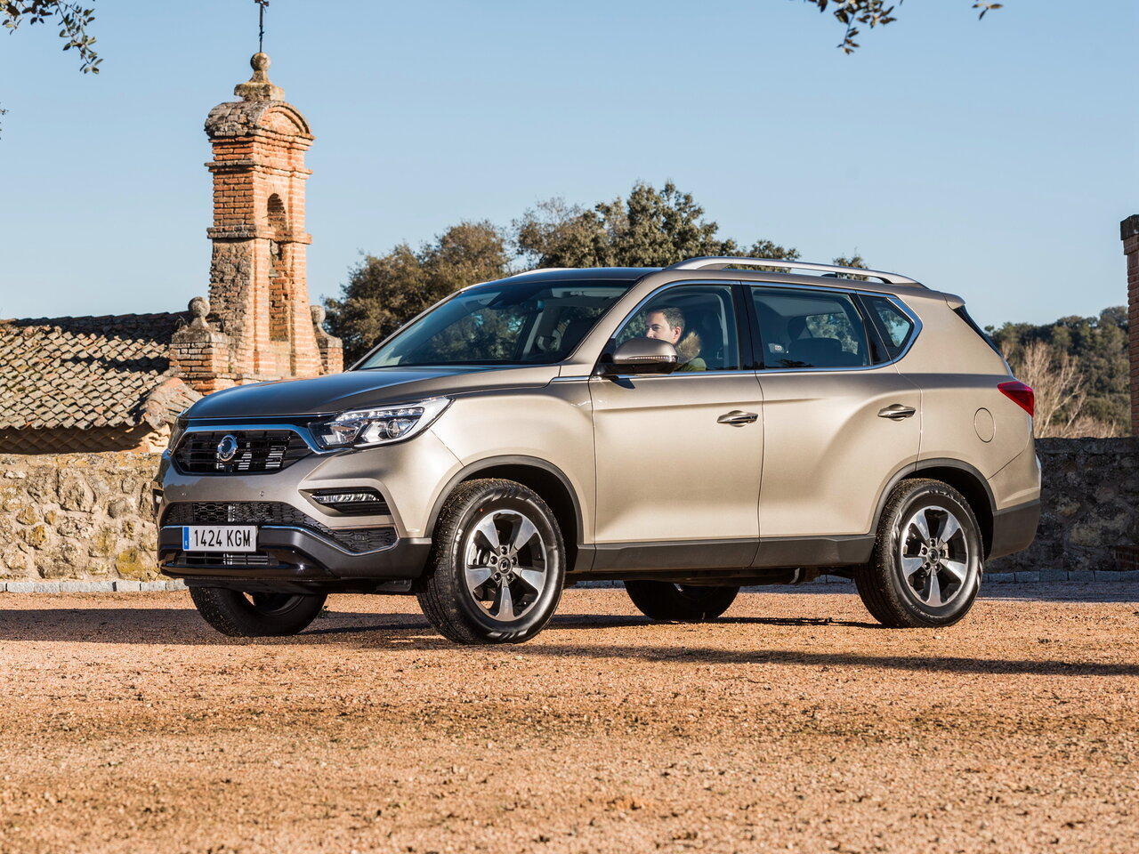 Подбор шин на Ssang Yong Rexton IV