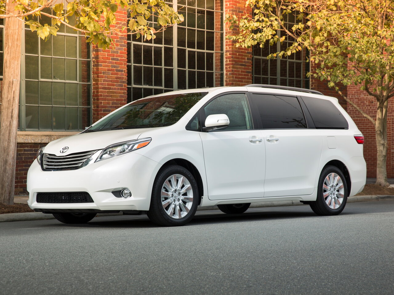 Подбор шин на Toyota Sienna III (XL30)