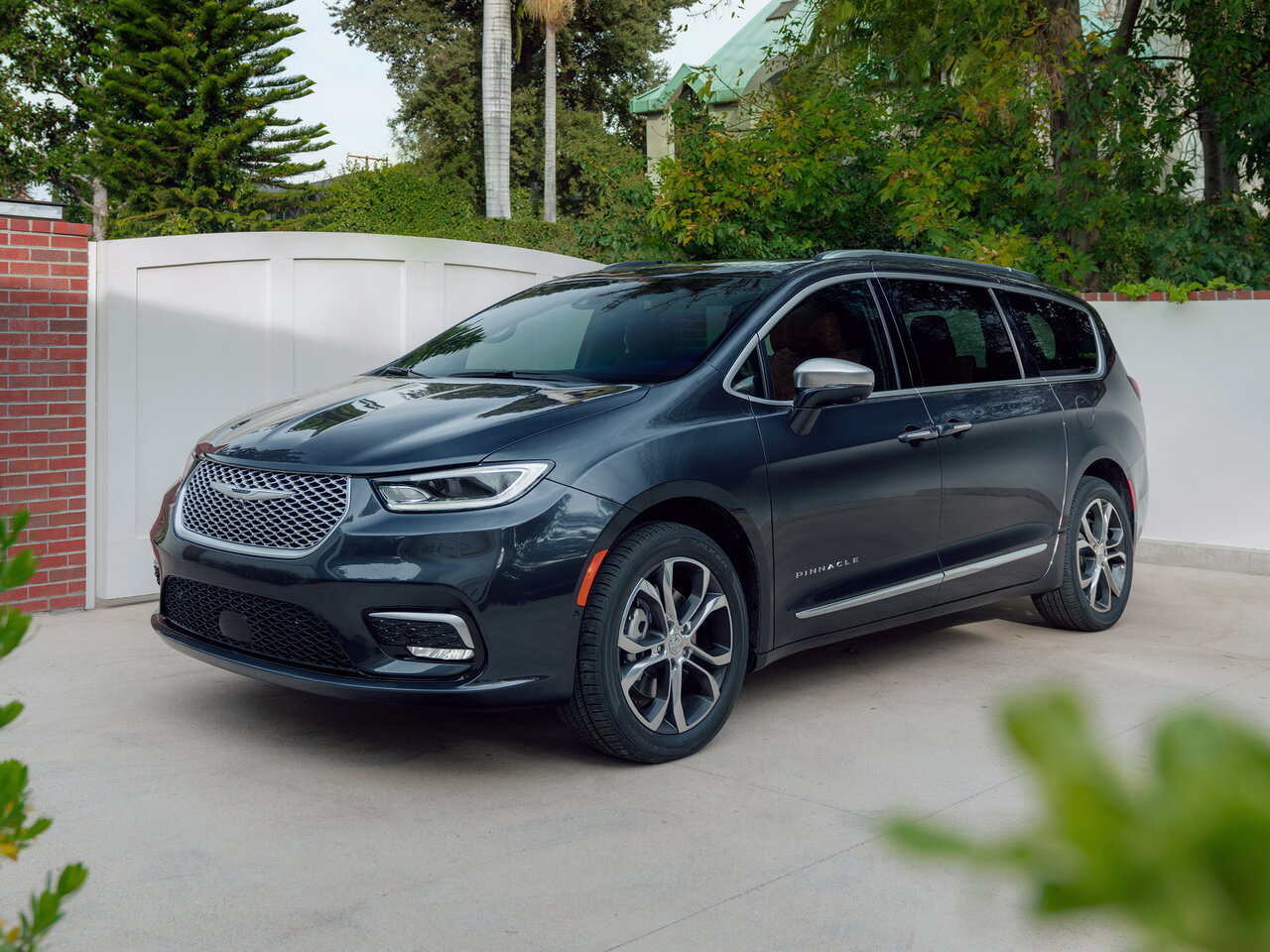 Подбор шин на Chrysler Pacifica (RU)