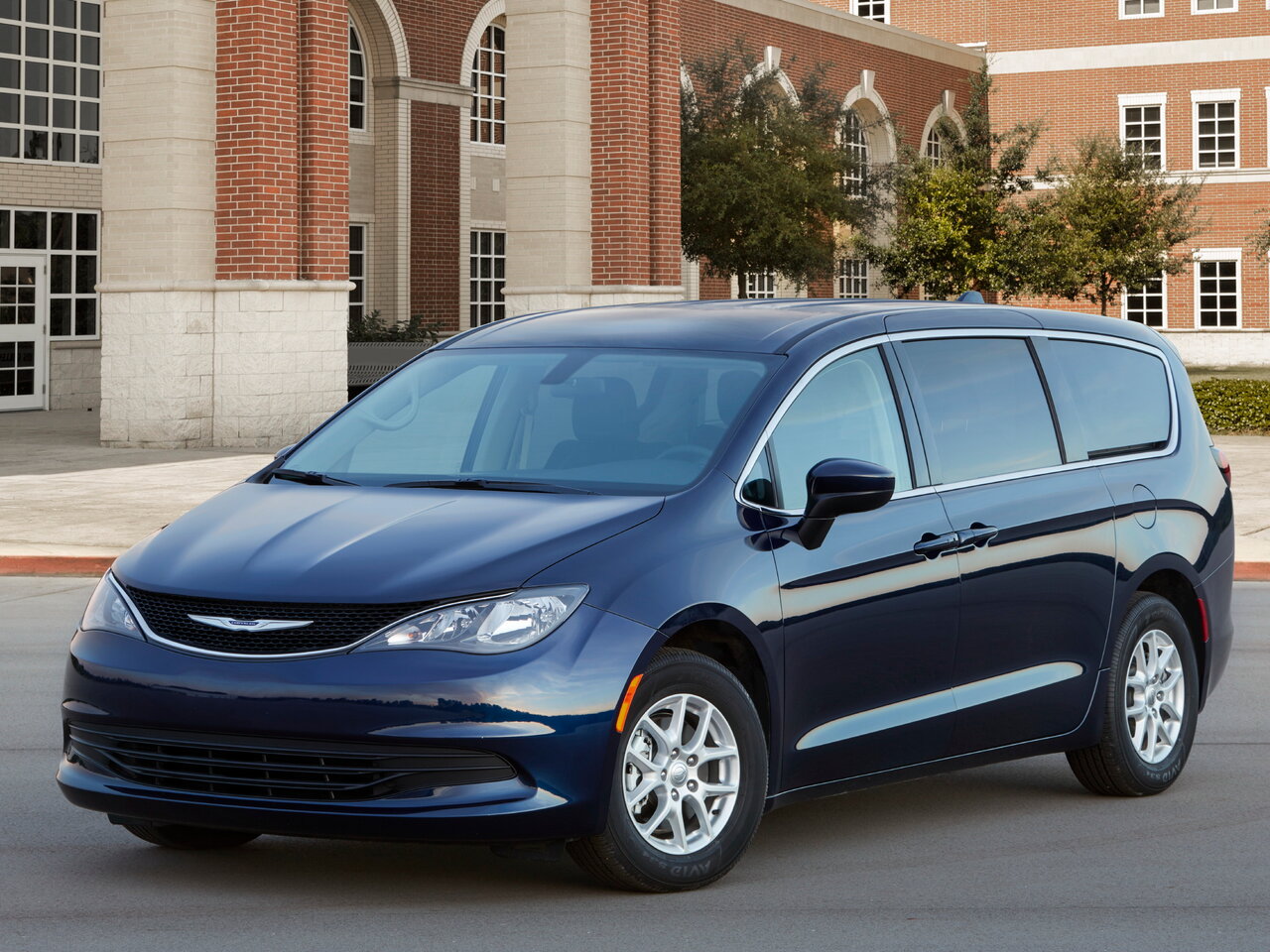 Подбор шин на Chrysler Voyager IV