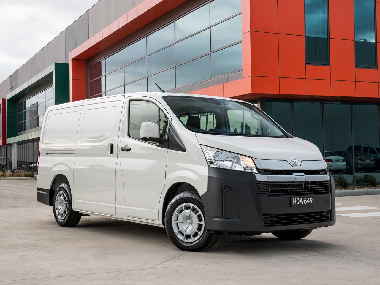 Подбор шин на Toyota Hiace VI (H300)
