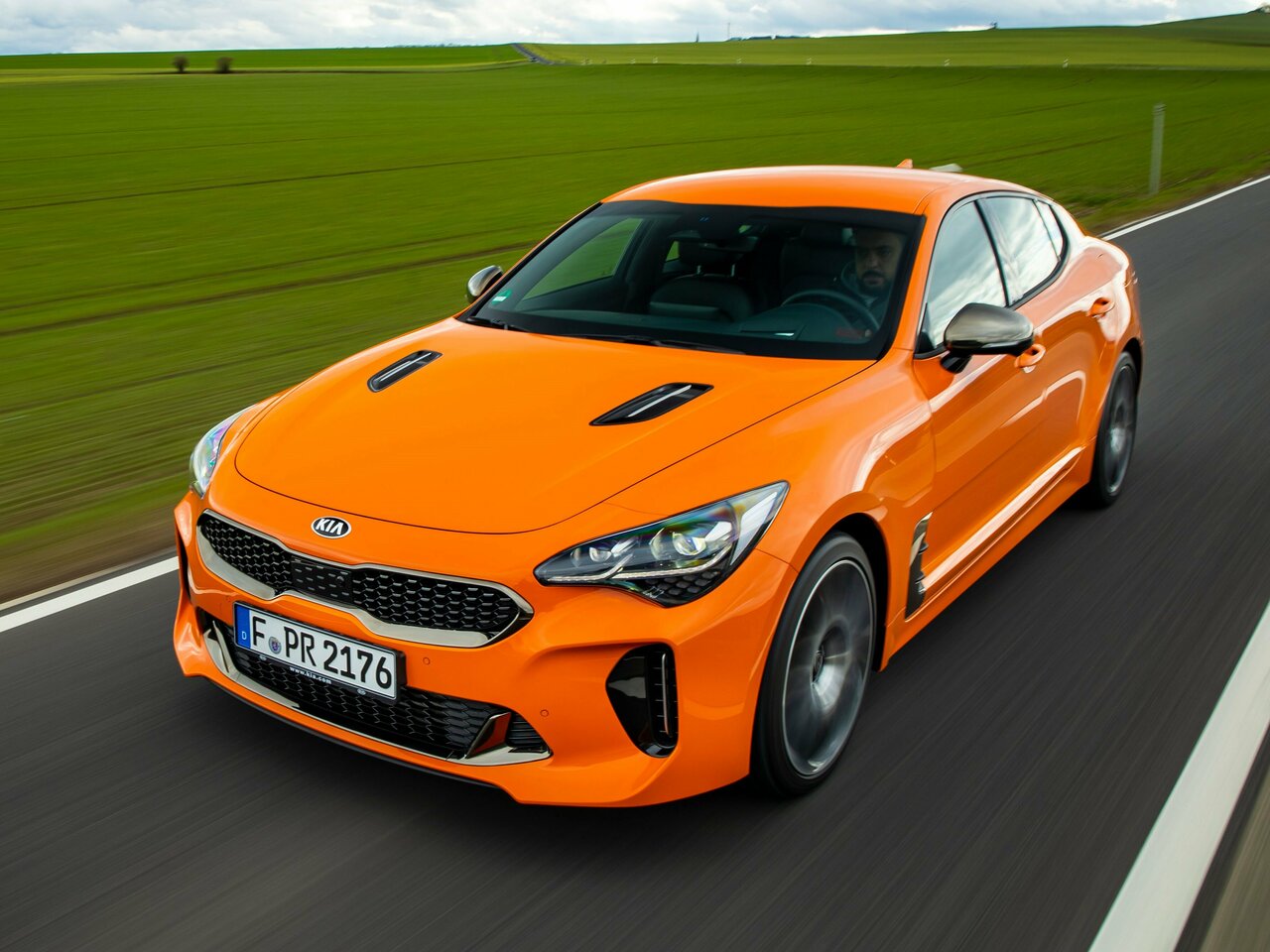 Подбор шин на Kia Stinger