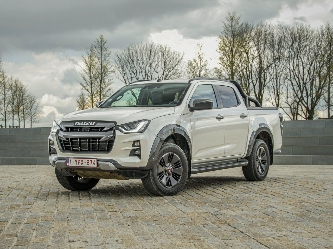 Подбор шин и дисков для автомобиля Isuzu D-Max III (RG01)