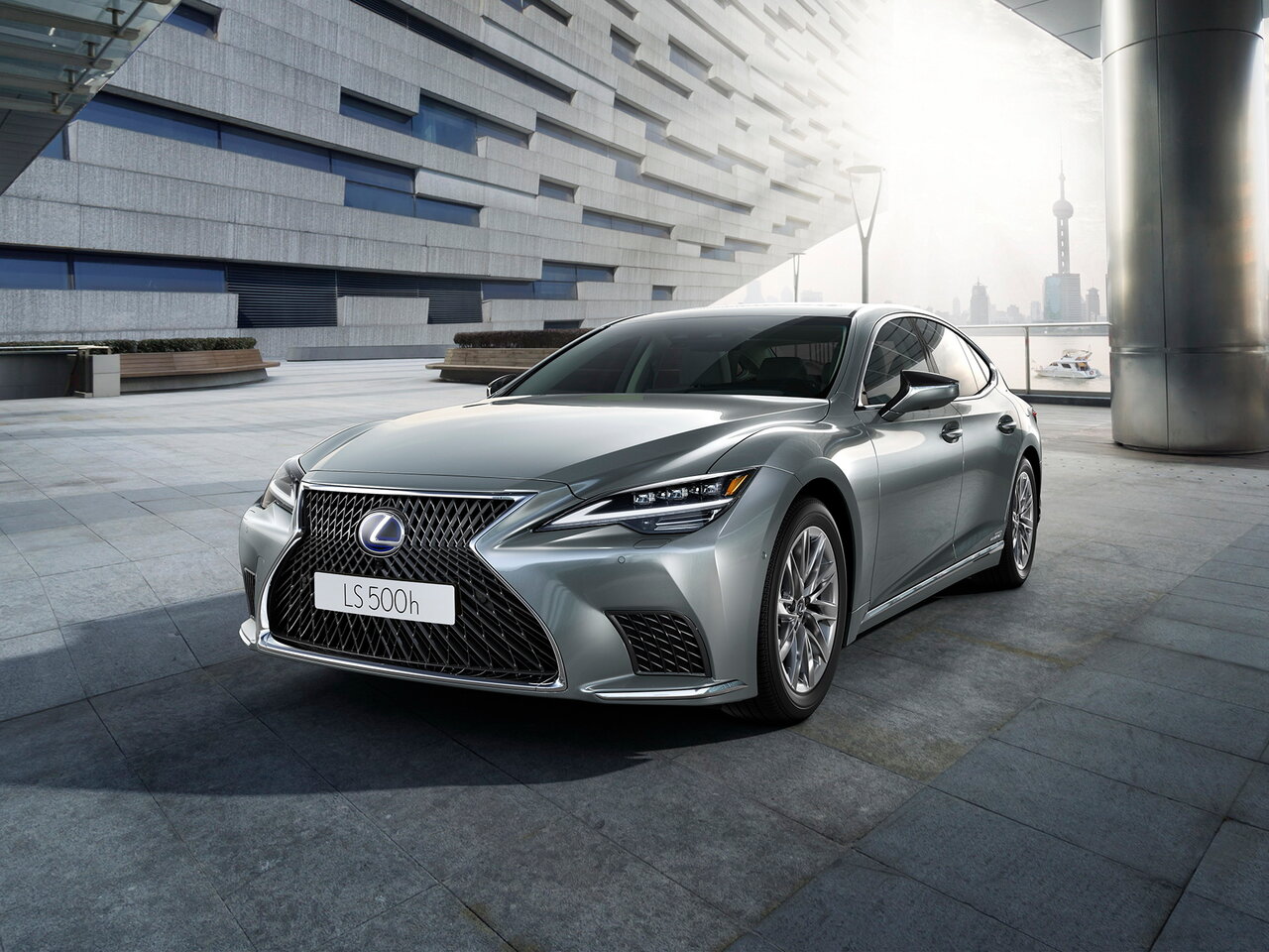 Подбор шин на Lexus LS V (XF50)
