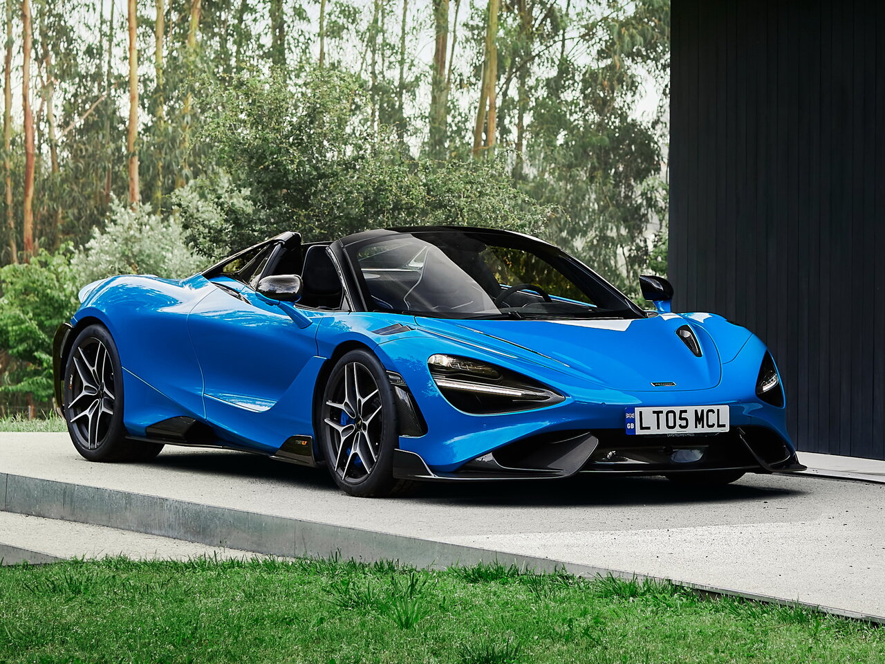 Подбор шин на McLaren 765LT