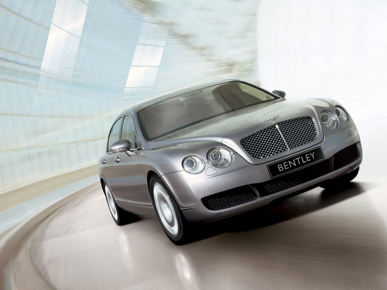 Подбор шин и дисков для автомобиля Bentley Continental Flying Spur