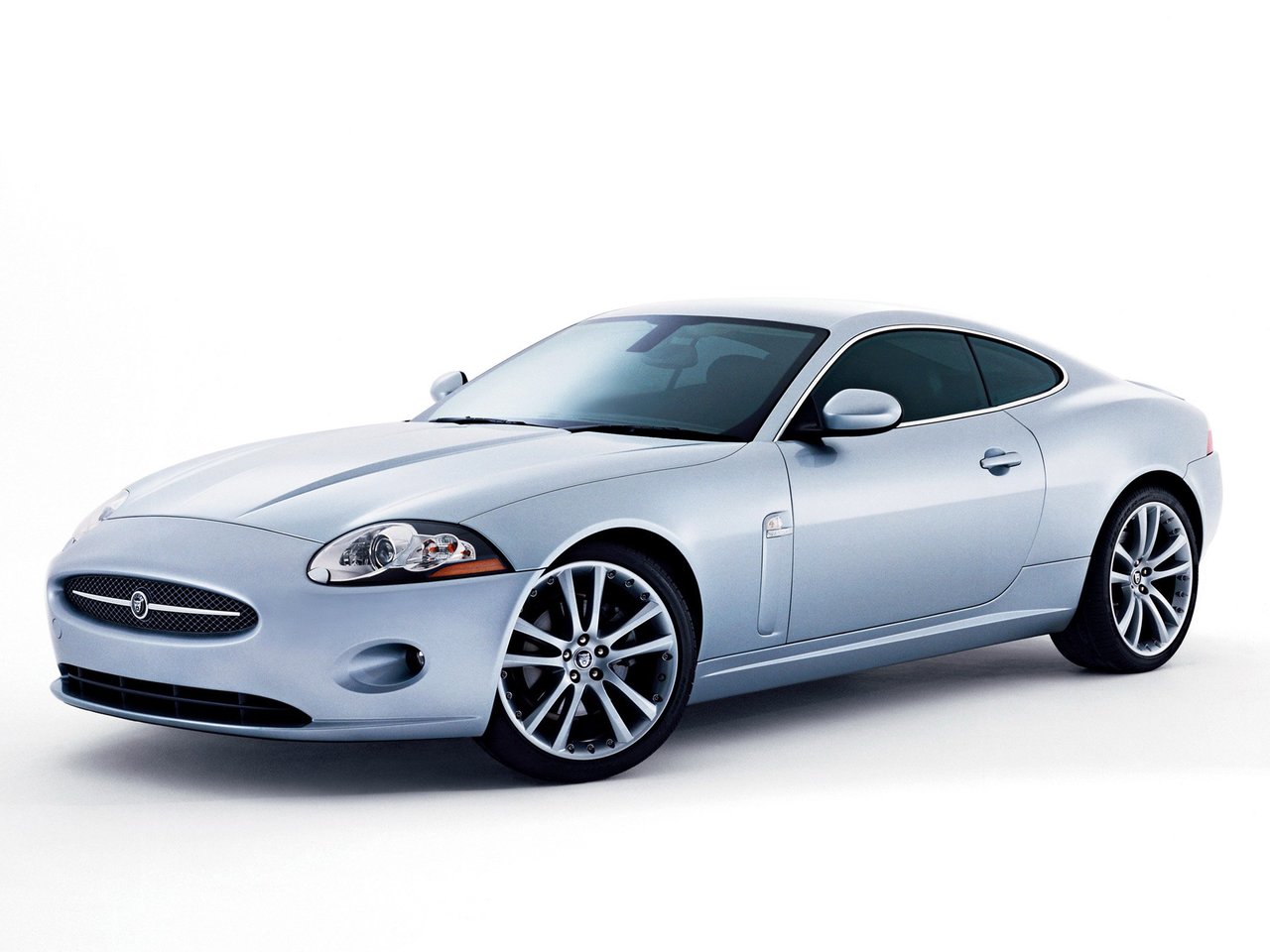 Подбор шин и дисков для автомобиля Jaguar XK/XKR II (X150)