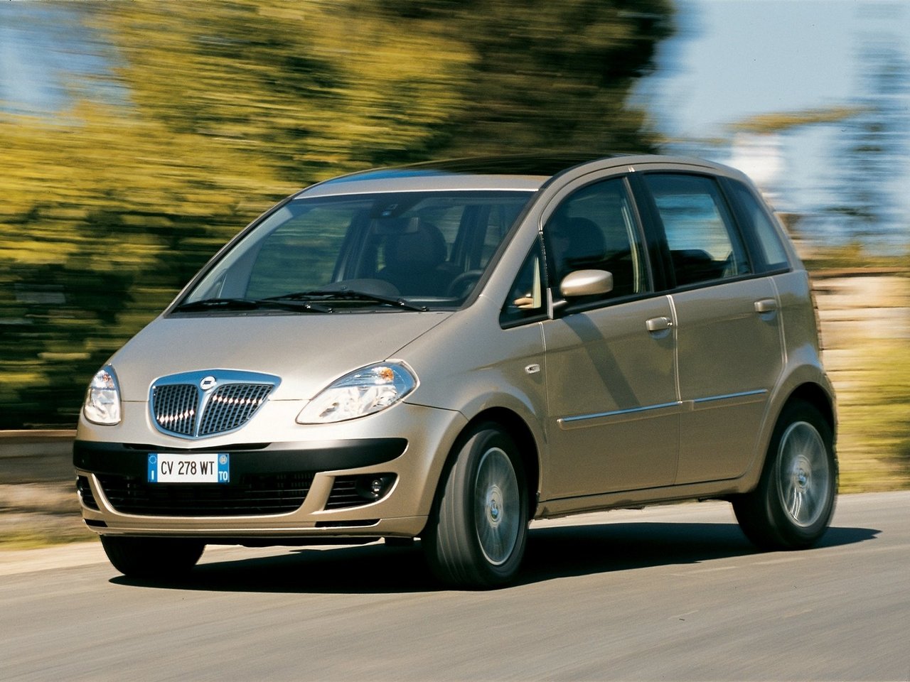 Подбор шин и дисков для автомобиля Lancia Musa