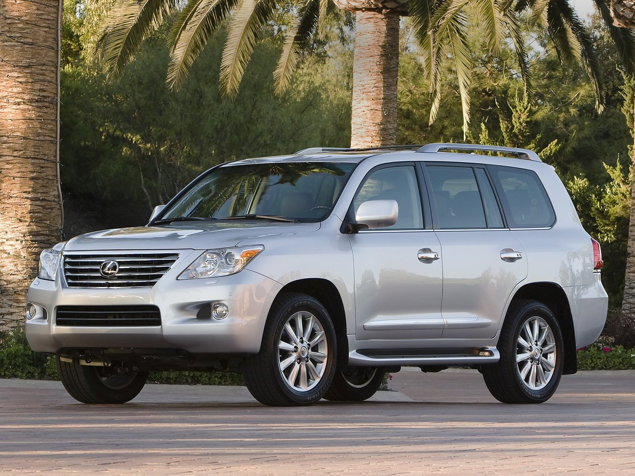 Подбор шин на Lexus LX III (J200)