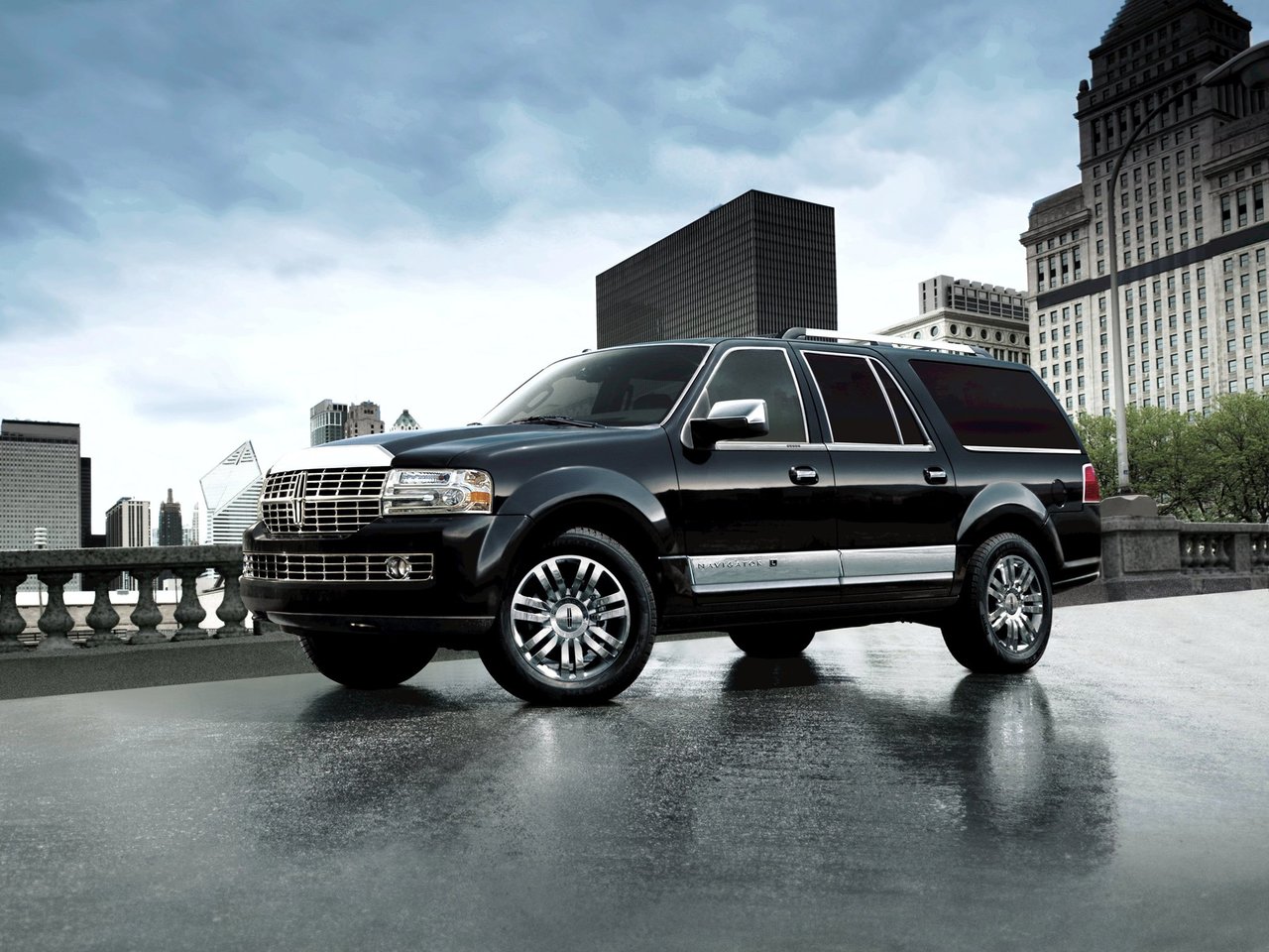 Подбор шин и дисков для автомобиля Lincoln Navigator III