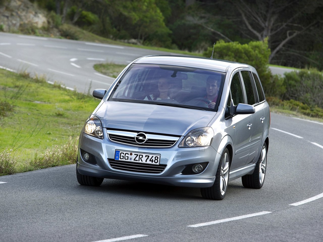 Подбор шин на Opel Zafira