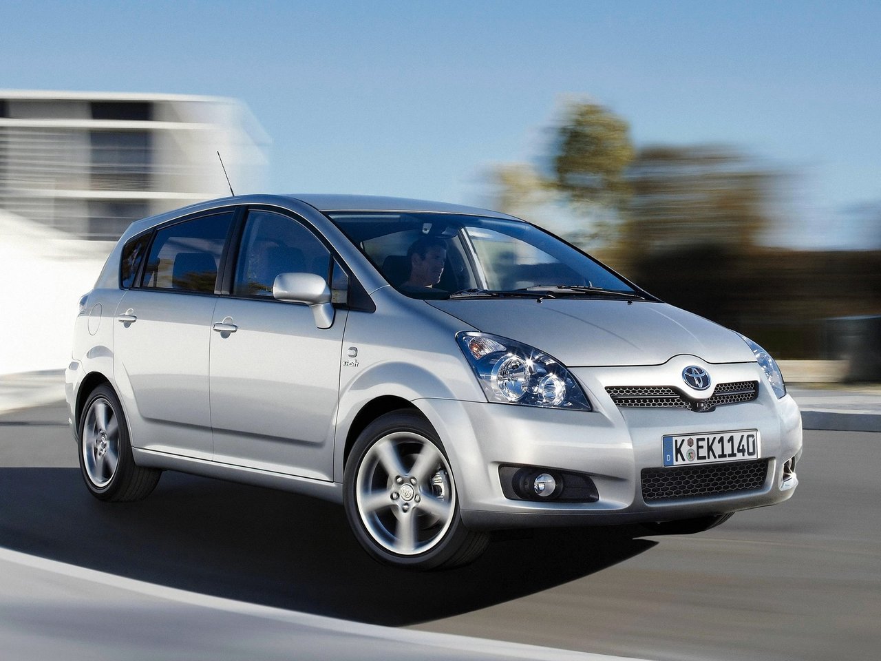 Подбор шин на Toyota Corolla Verso II