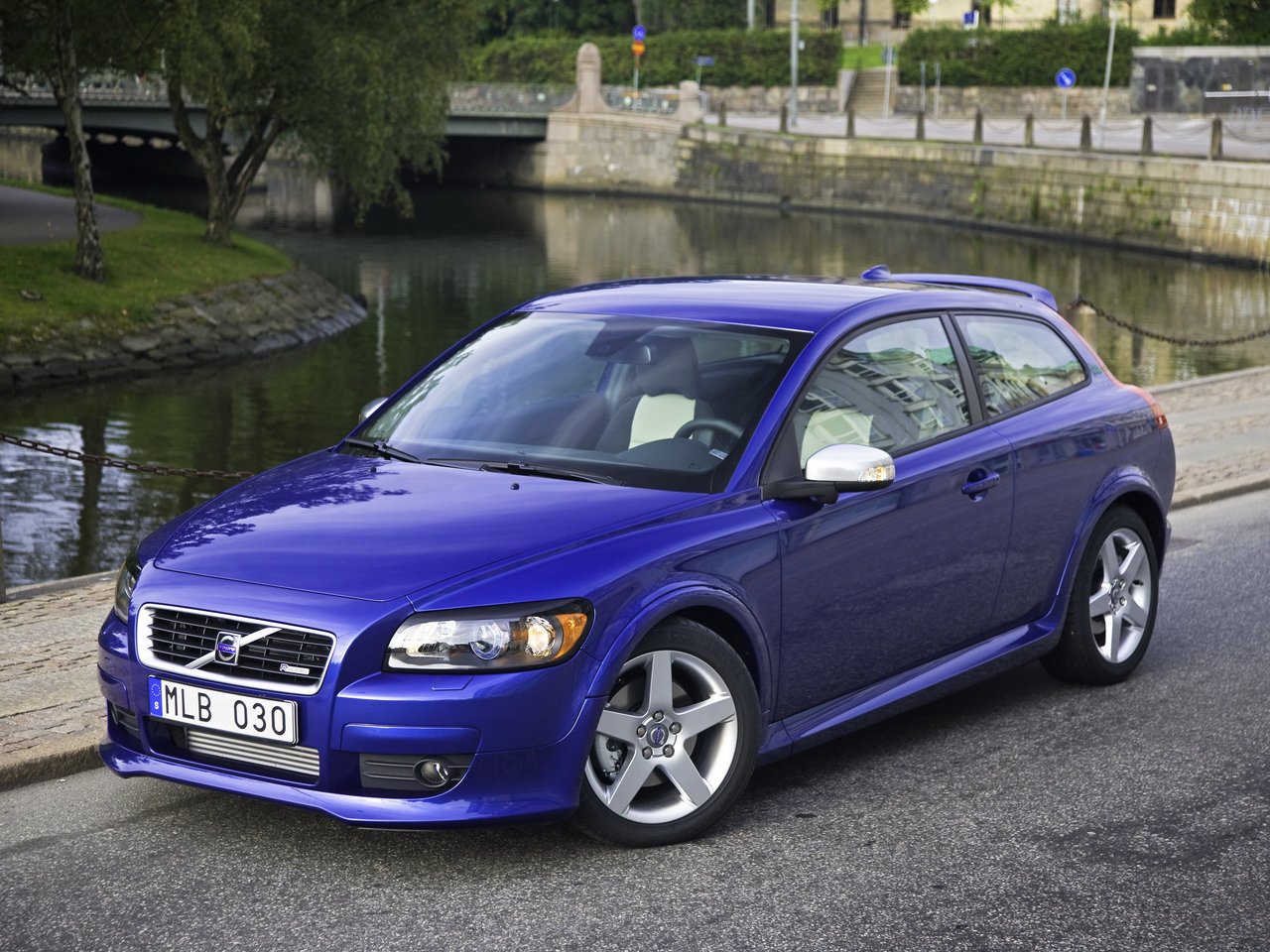 Подбор шин на Volvo C30