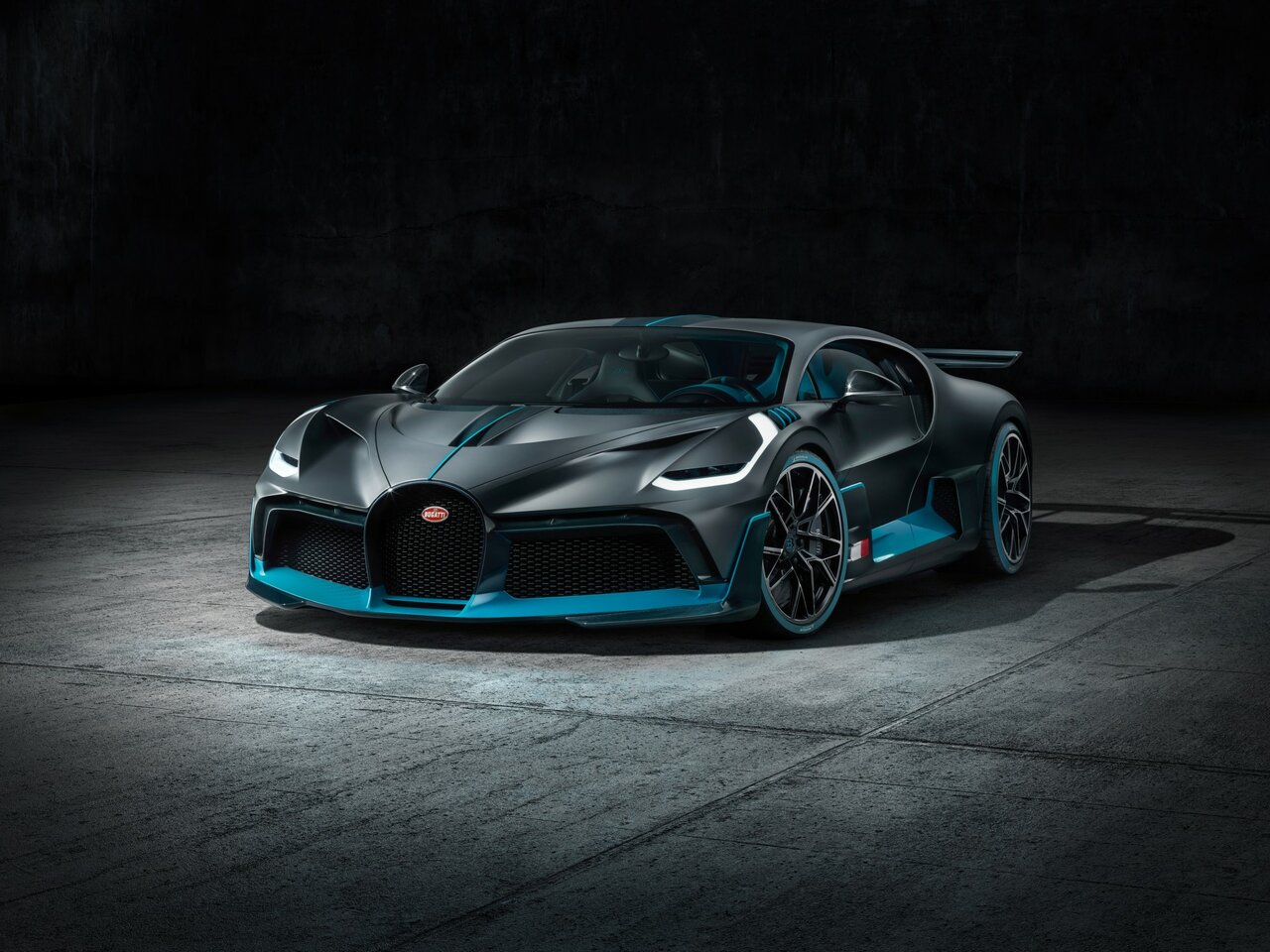 Подбор шин и дисков для автомобиля Bugatti Divo