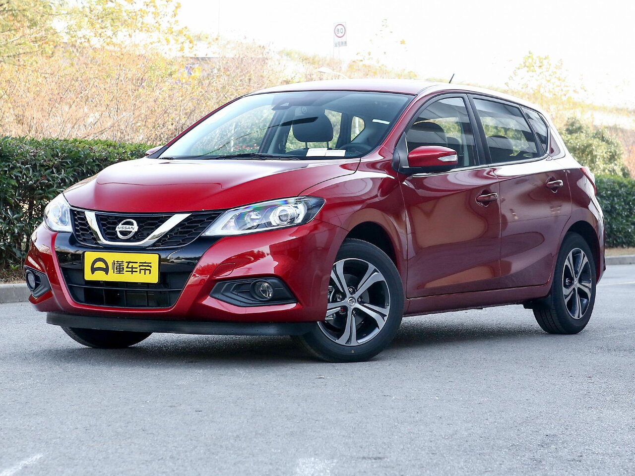 Подбор шин на Nissan Tiida II (C12)