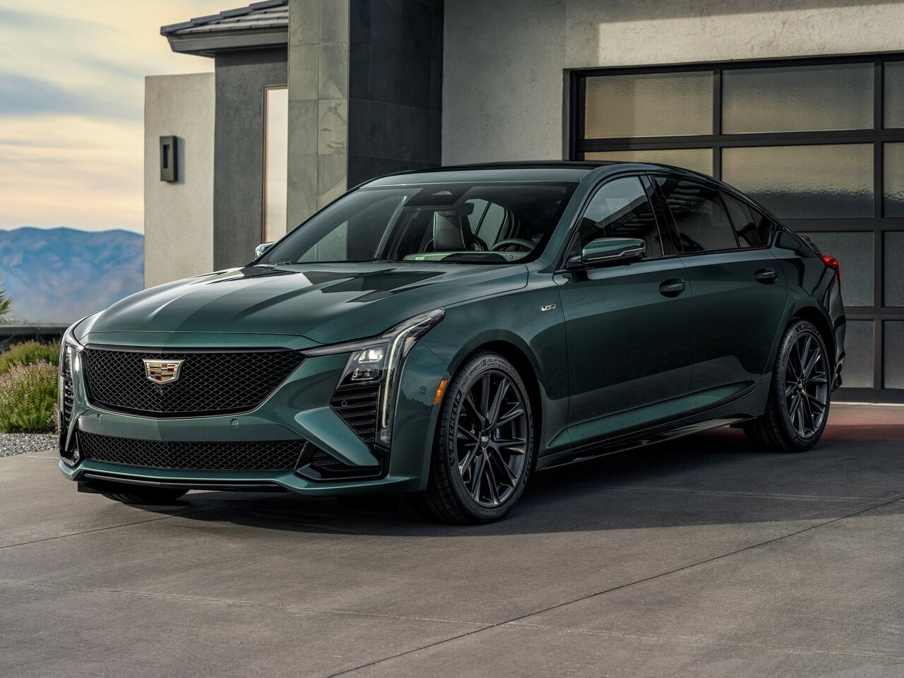 Подбор шин на Cadillac CT5-V