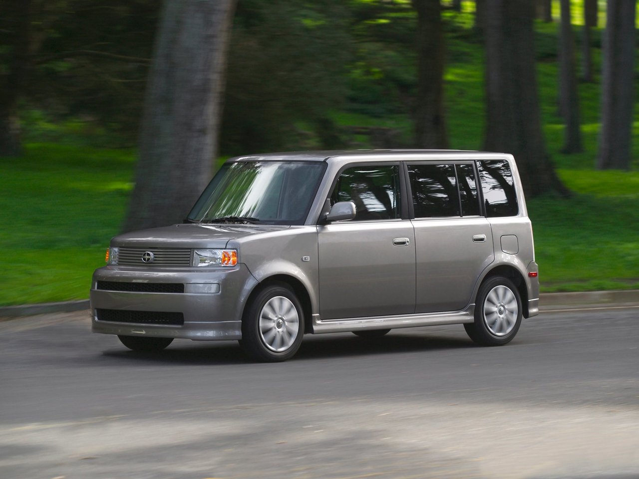 Подбор шин и дисков для автомобиля Scion xB