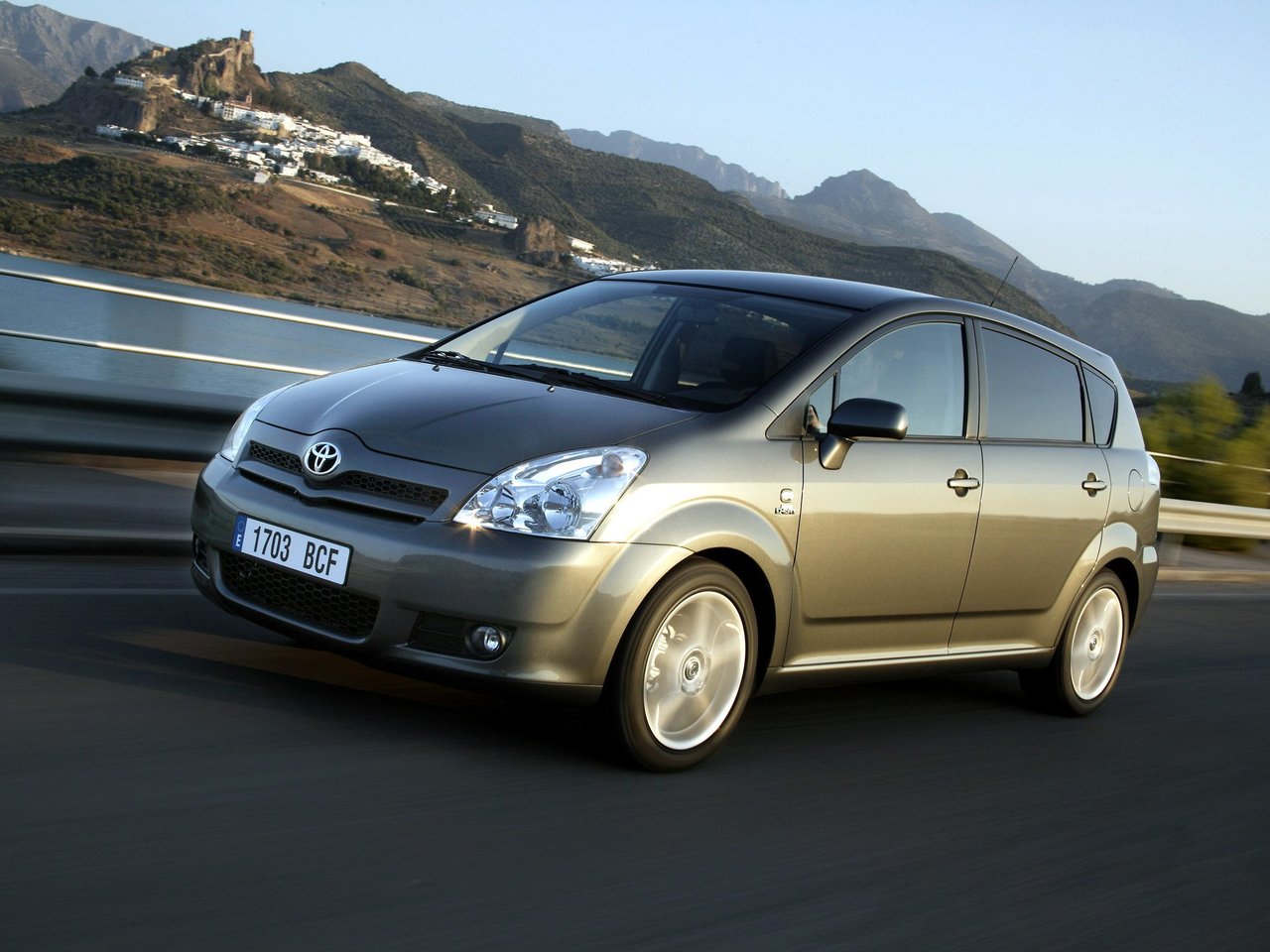 Подбор шин и дисков для автомобиля Toyota Corolla Verso II