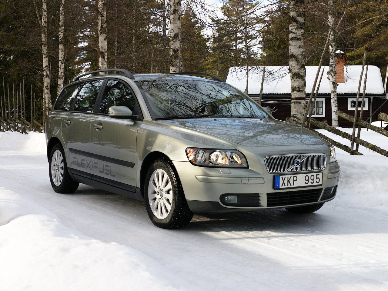 Подбор шин и дисков для автомобиля Volvo V50