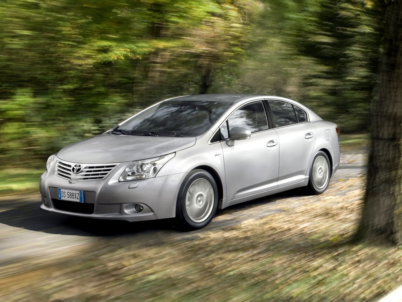 Подбор шин на Toyota Avensis III (T270)