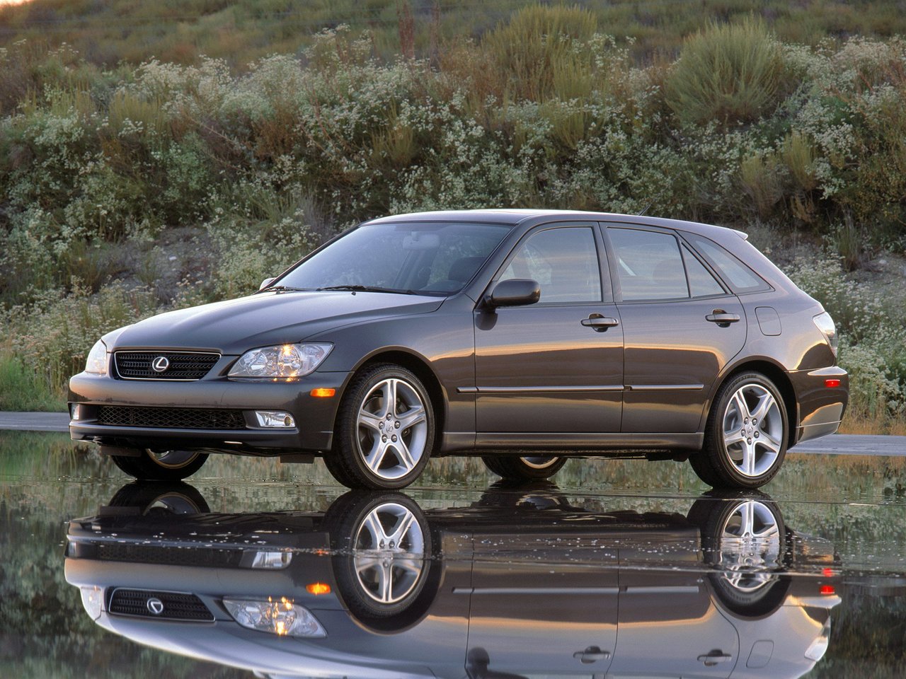 Подбор шин на Lexus IS (XE10)