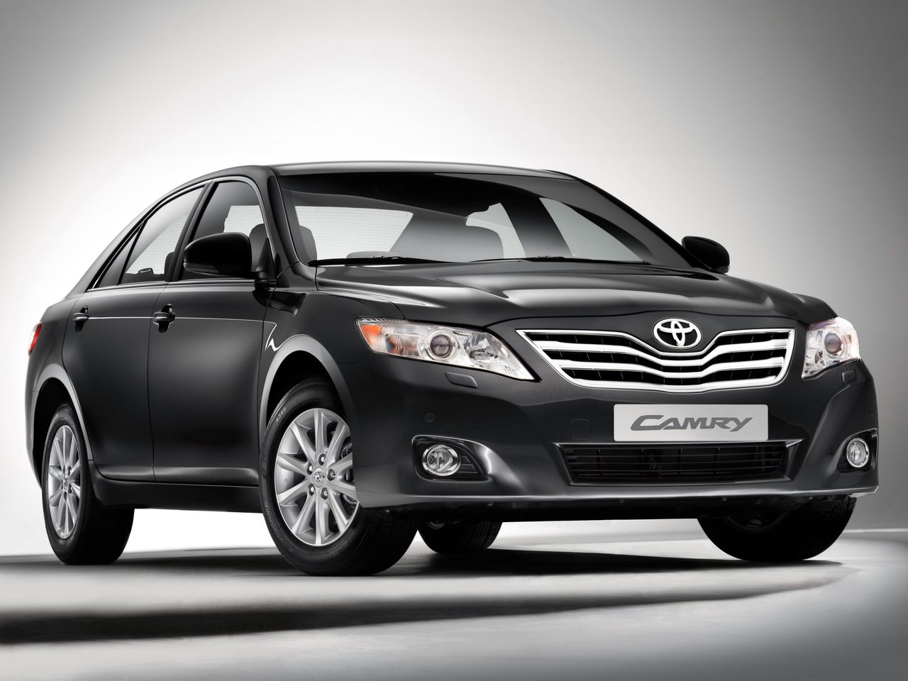 Подбор шин на Toyota Camry VII (XV40)