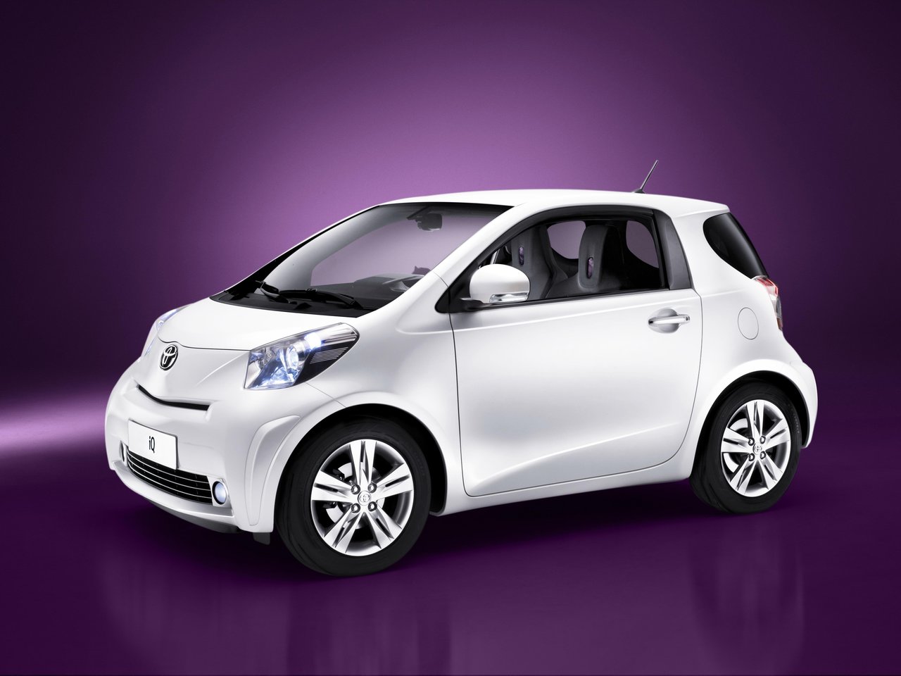 Подбор шин на Toyota iQ