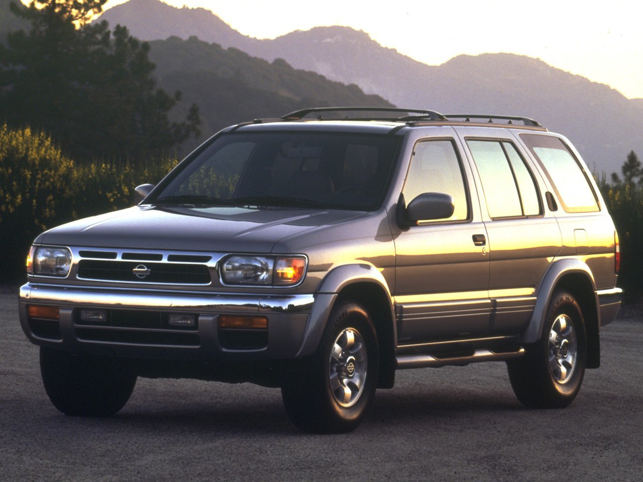 Подбор шин и дисков для автомобиля Nissan Pathfinder
