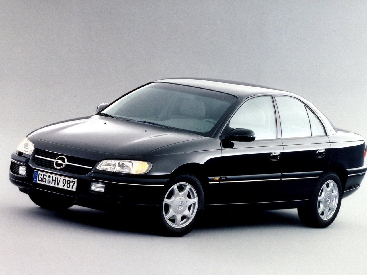 Подбор шин и дисков для автомобиля Opel Omega