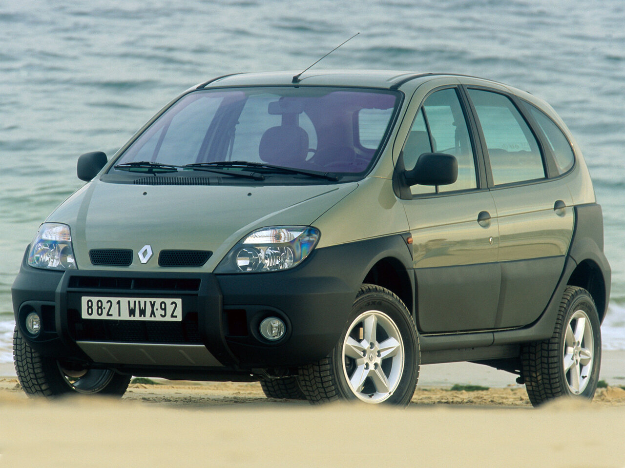 Подбор шин на Renault Scenic