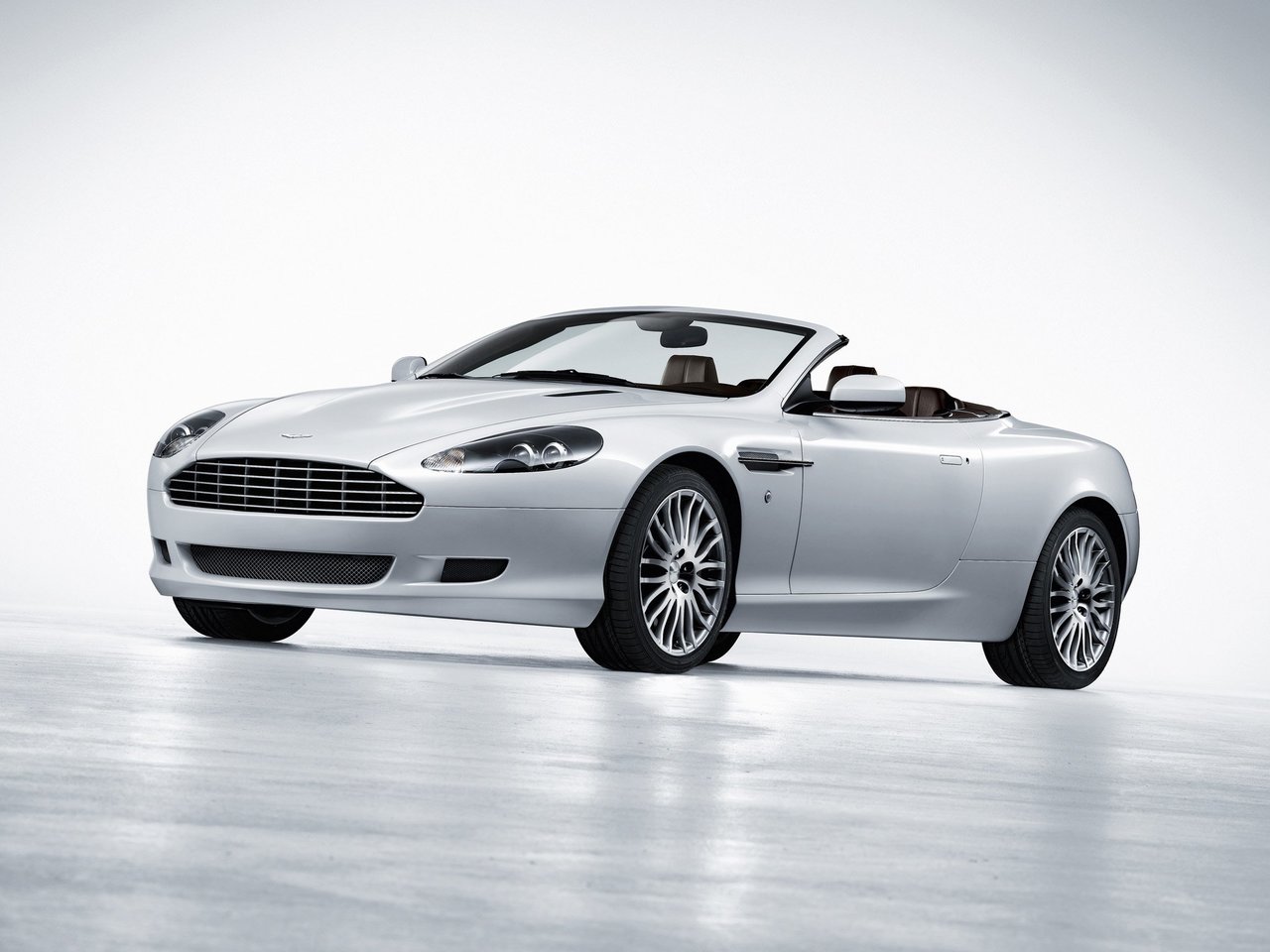 Подбор шин на Aston Martin DB9